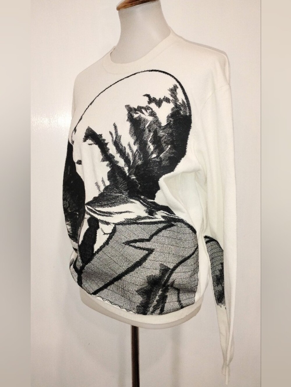 OPENING CEREMONY & MAGRITTE EMBROIDERED TOP - Picture 10 of 13